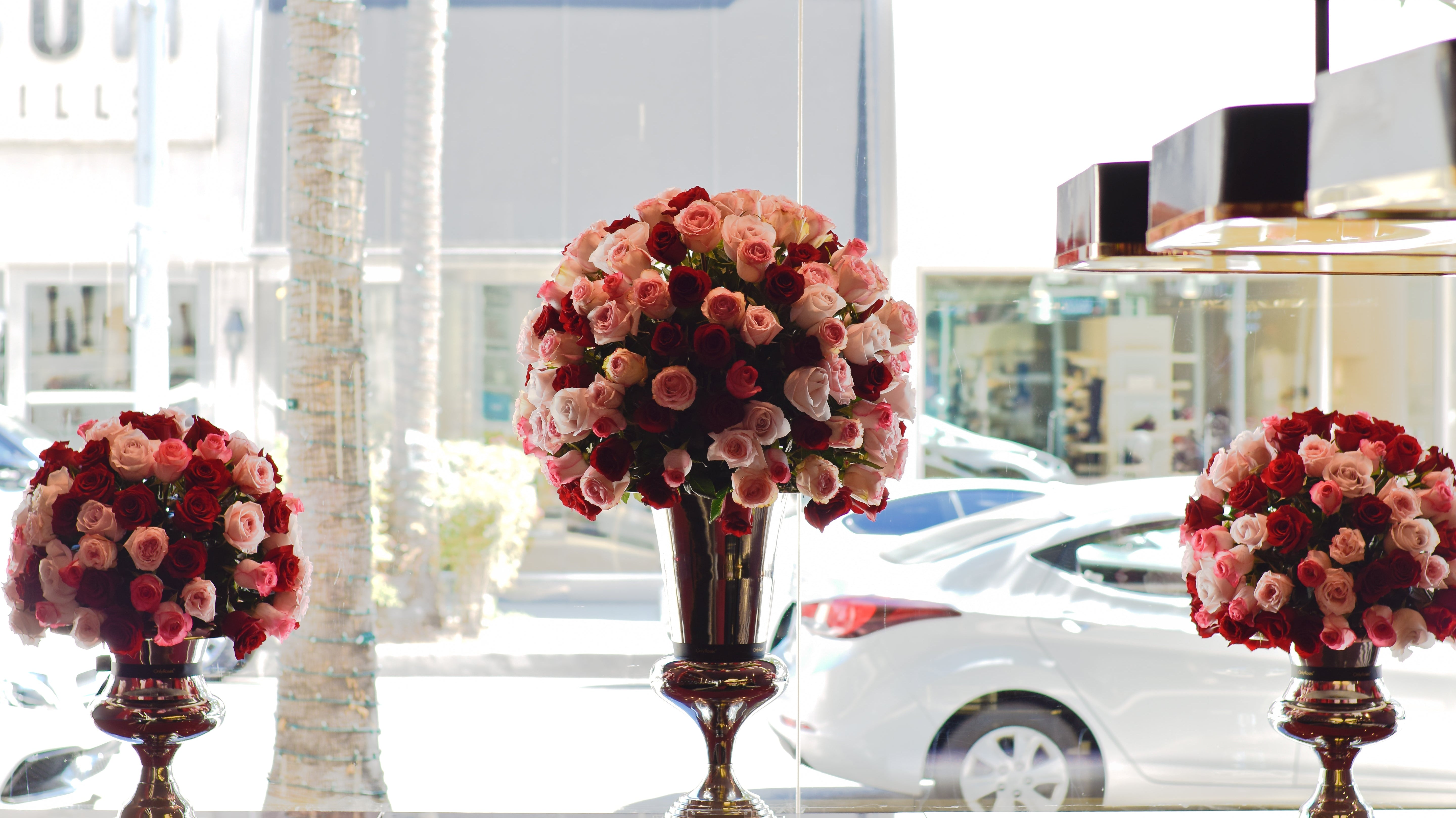 How to Arrange Infinite Roses Like a Knightsbridge Florist