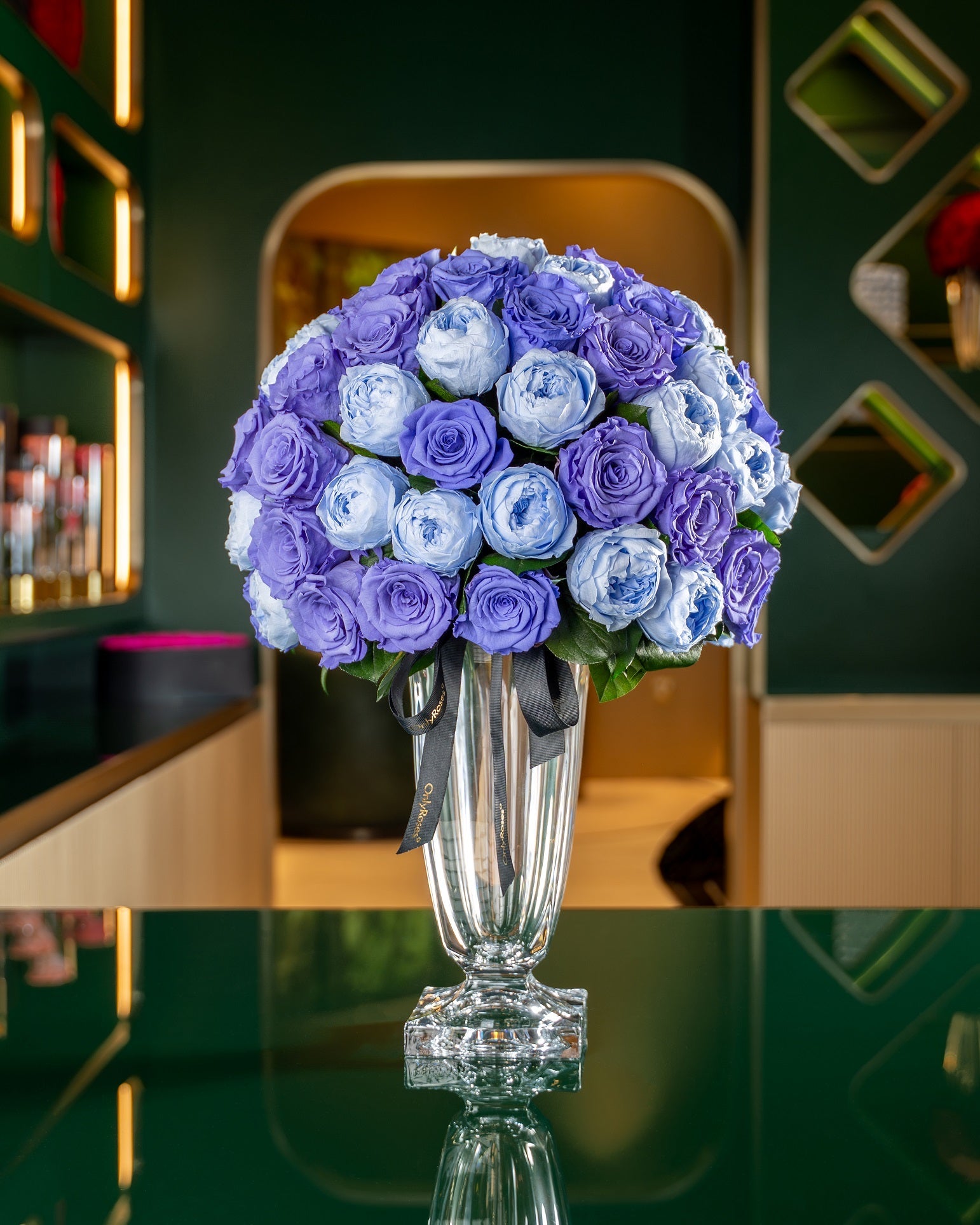 Rose Bouquet Ideas: From a Single Gesture to a Grand Declaration