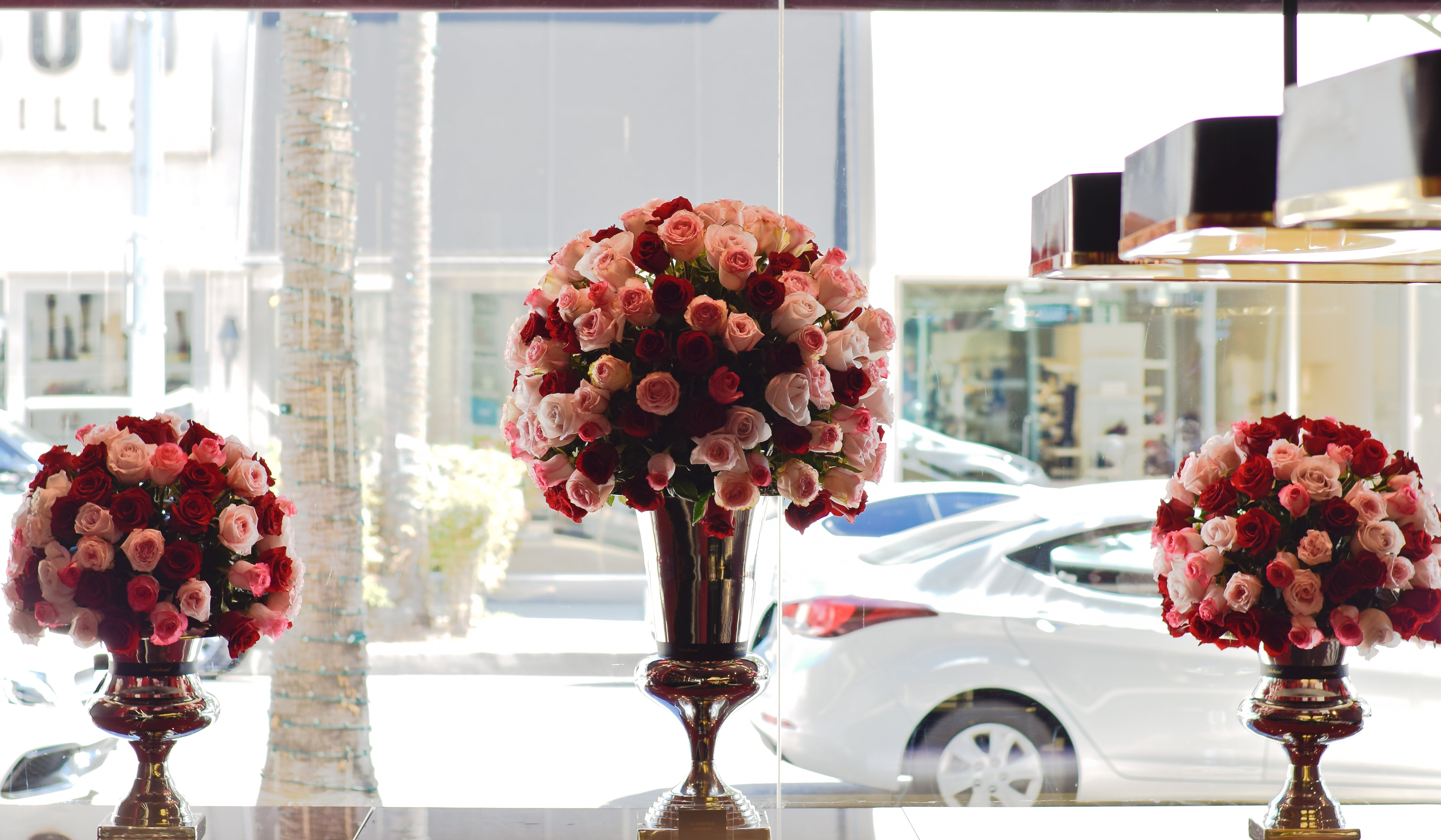 How to Arrange Infinite Roses Like a Knightsbridge Florist