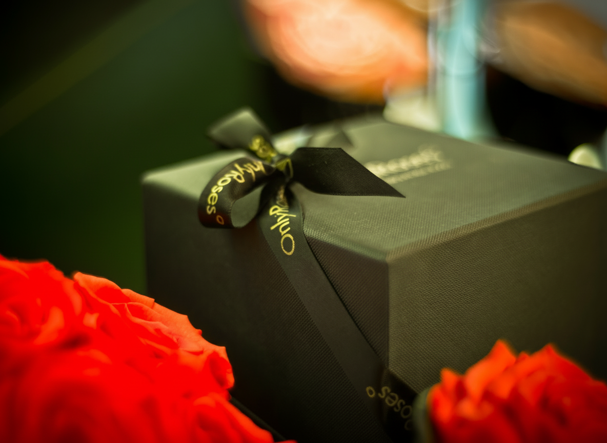 First anniversary red roses luxury box