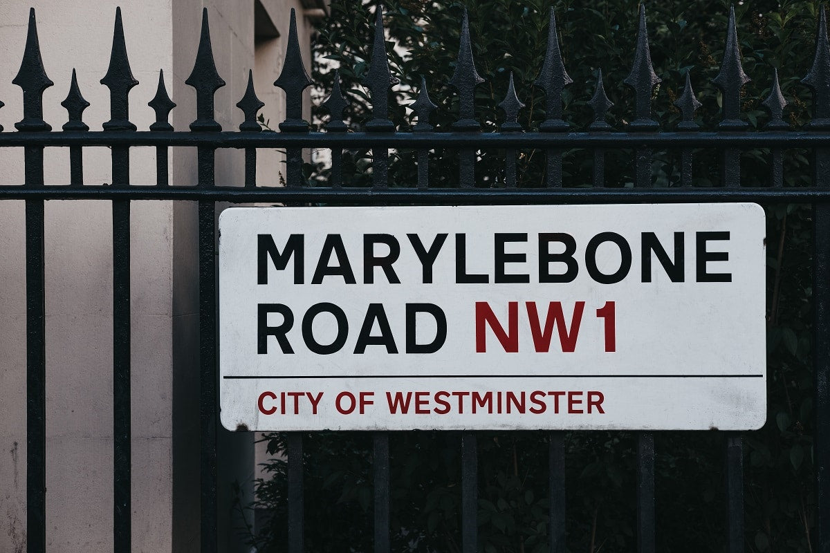 Luxury Roses Delivered in Marylebone